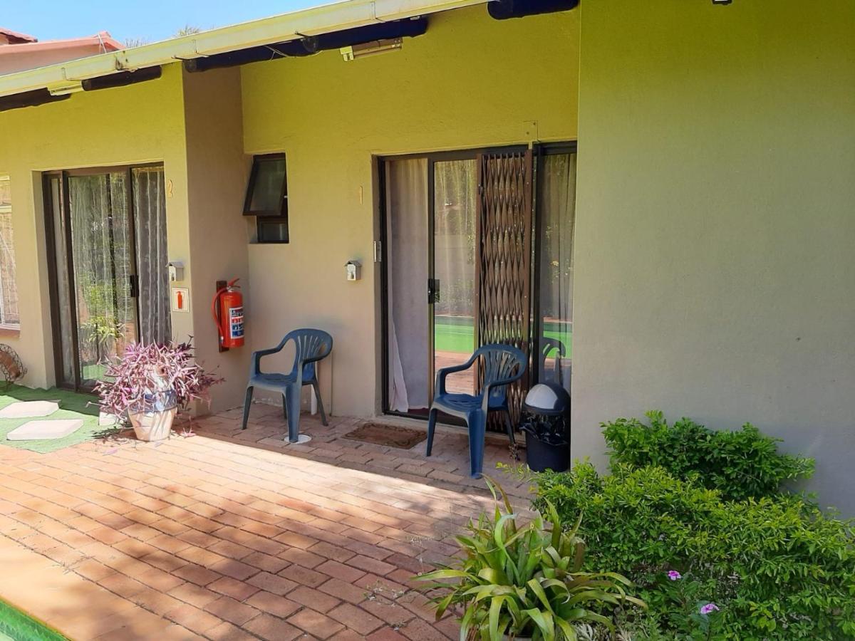 Chariots Guest House Polokwane Esterno foto