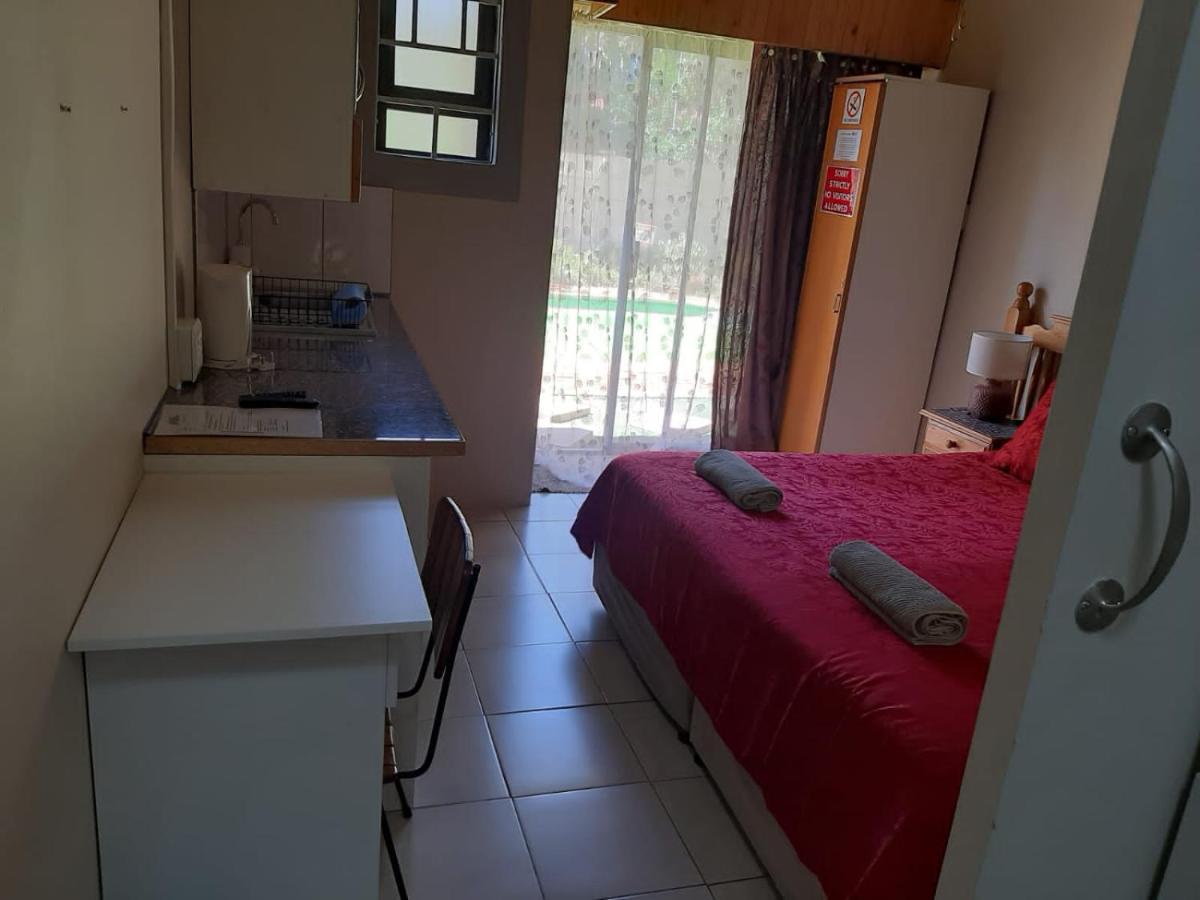 Chariots Guest House Polokwane Esterno foto